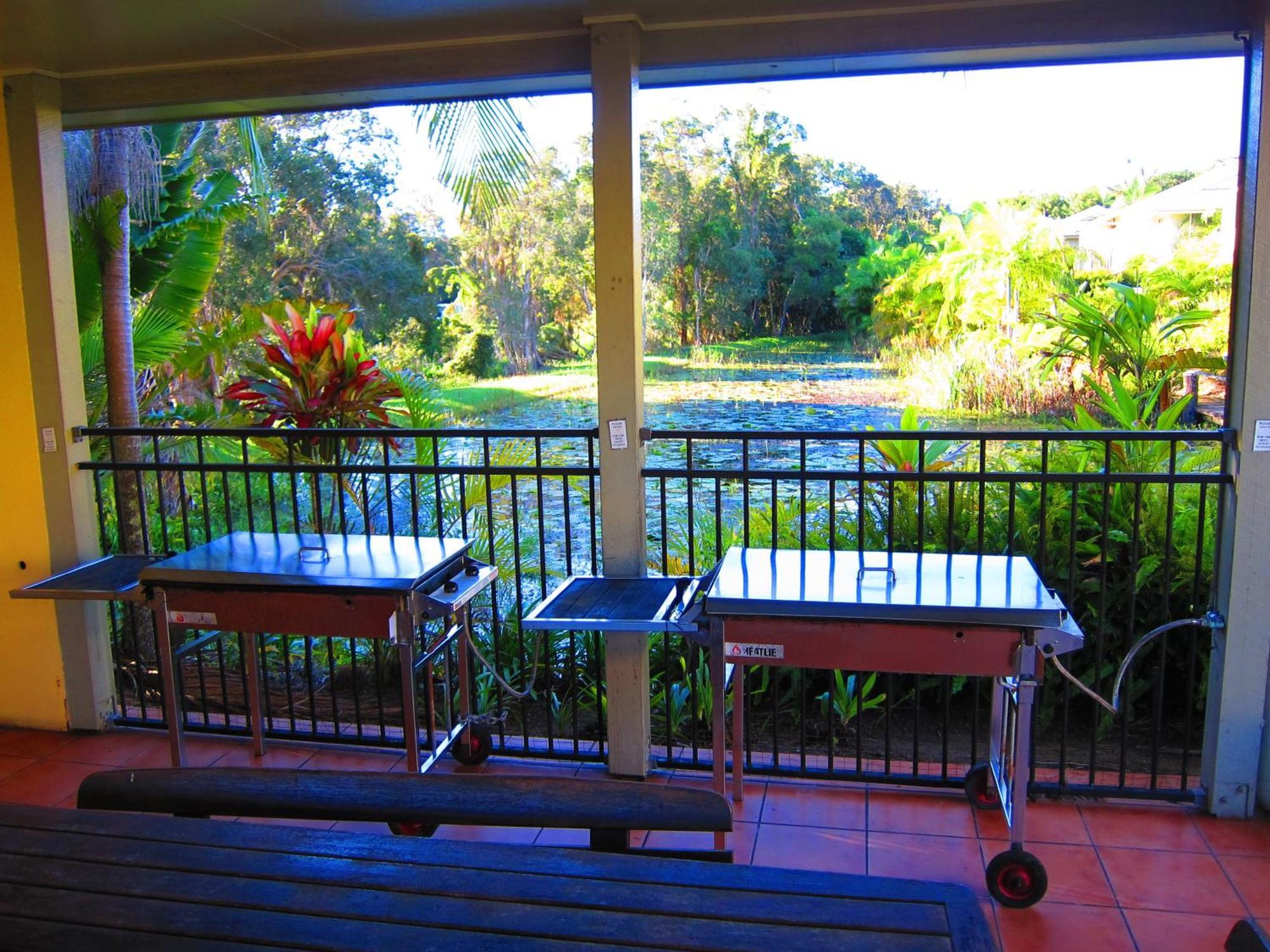 Byron Lakeside Holiday Apartments Byron Bay Esterno foto