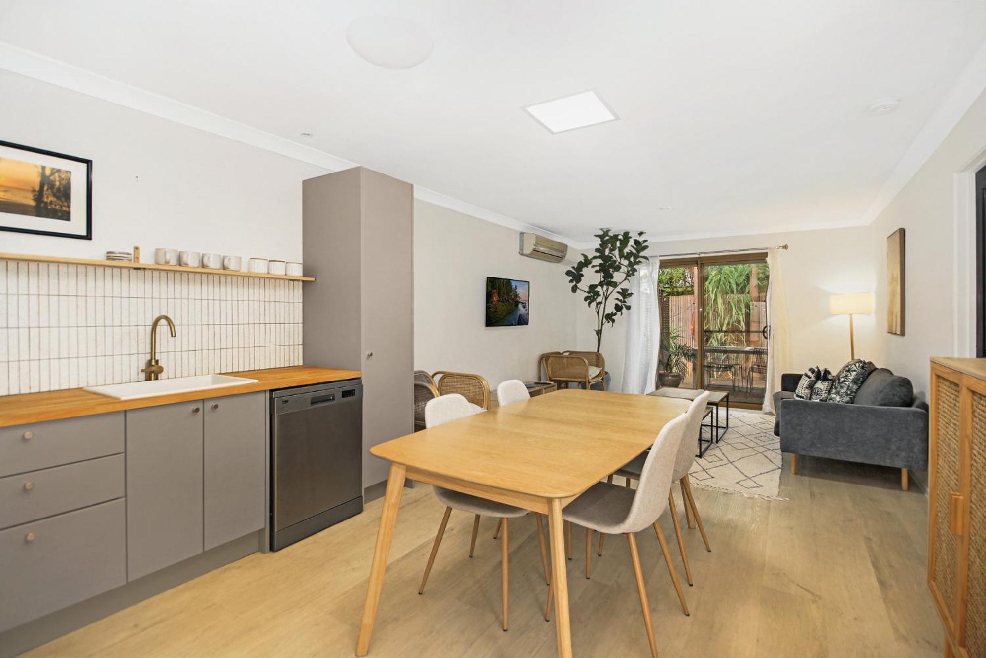 Byron Lakeside Holiday Apartments Byron Bay Esterno foto
